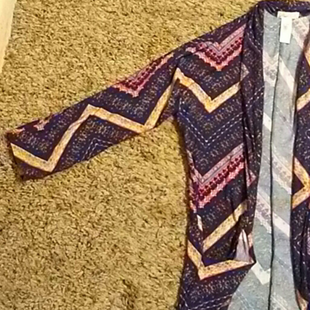 Cardigan - Picture 3 of 7